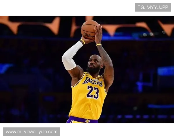 勒布朗詹姆斯再度带领湖人冲击总冠军 近期表现震撼联盟