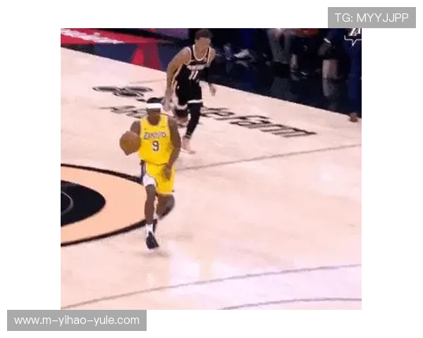 湖人队最新动态 詹姆斯伤愈复出与队友共谱胜利篇章