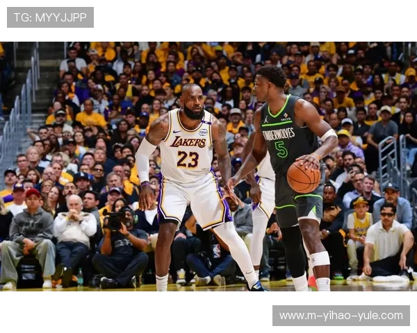 湖人迎关键连战詹姆斯状态回暖球队士气高涨