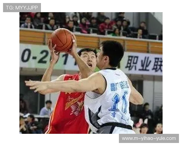CBA联赛精彩瞬间回顾球员表现引爆球迷热情